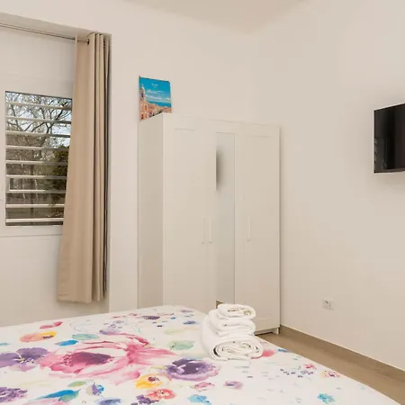 Alba Levante Apartment *